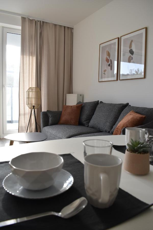 White Apartment Modern Tower Atal Gdynia Exterior photo